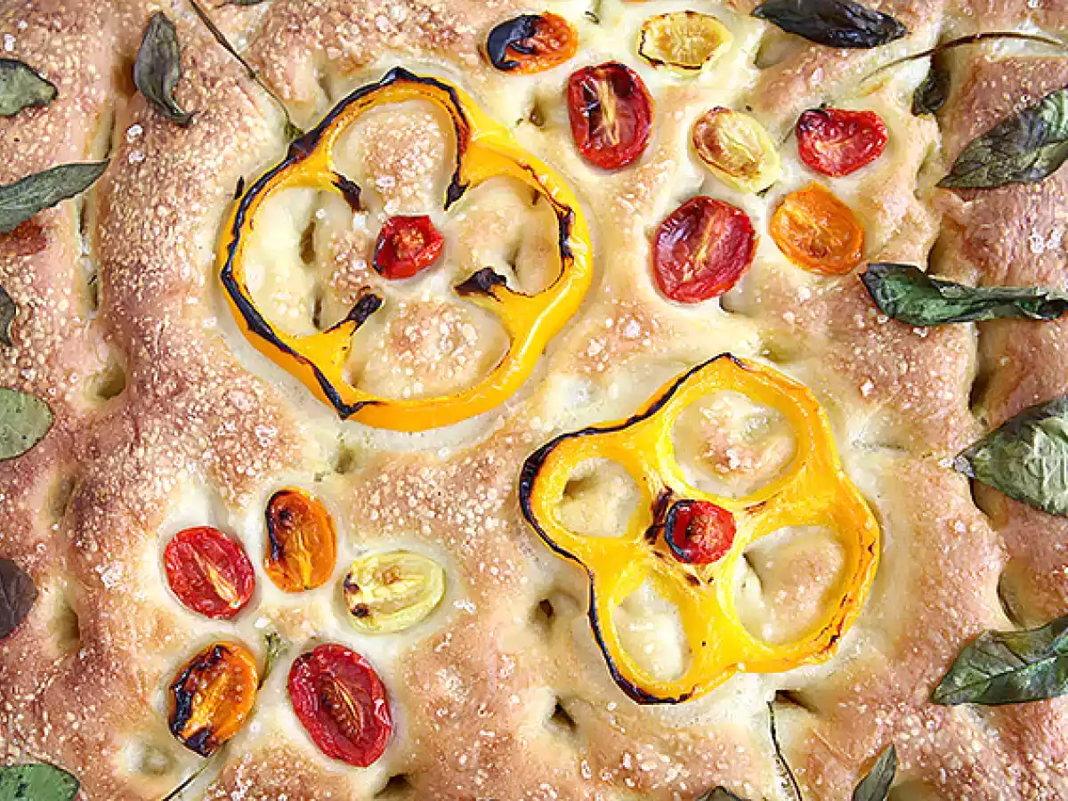 Kwiatowa focaccia - sztuka focaccia - zdjęcie 6